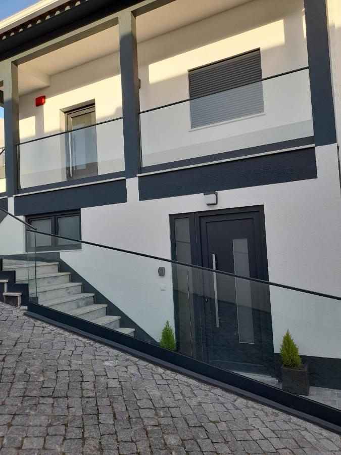 Hall 92 Quartos Com Wc Em Moradia Com Piscina A-Das-Lebres Loures Kültér fotó